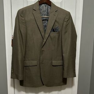 Size 40 R suit